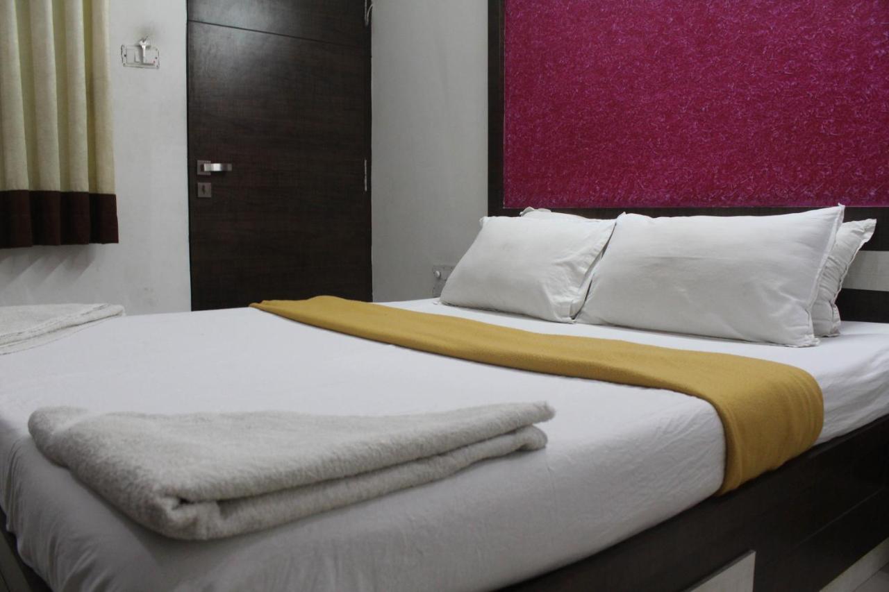 Hotel Ambica Daman Eksteriør bilde